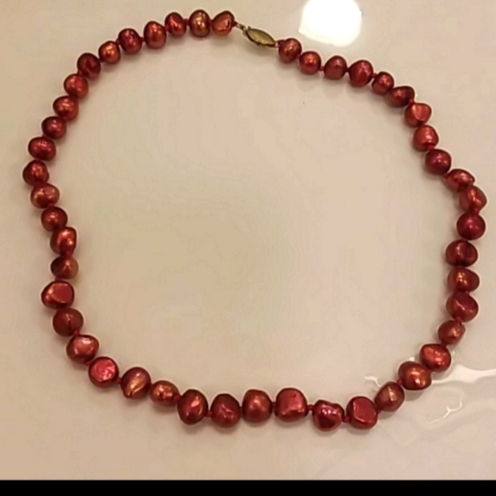Red pearl necklace